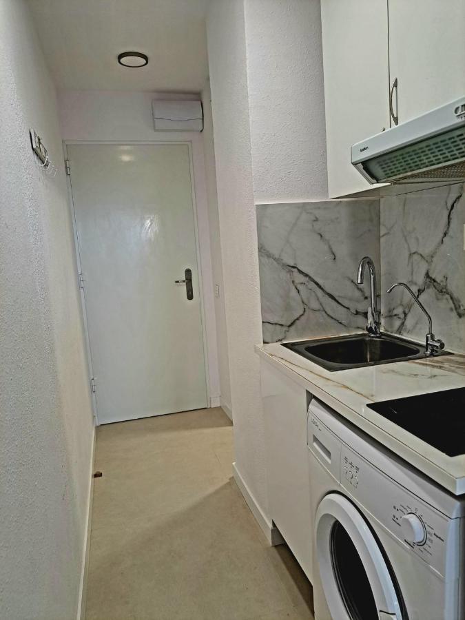 شقة Comfortable Studio With Sea View بينايدورم المظهر الخارجي الصورة